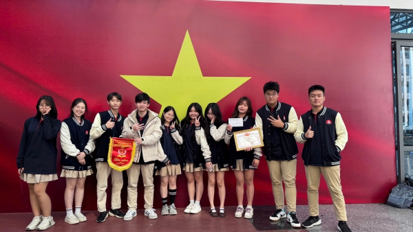 THPT | MCER ĐOẠT GIẢI NHÌ CUỘC THI TÌM HIỂU PHÁP LUẬT, AN TOÀN GIAO THÔNG